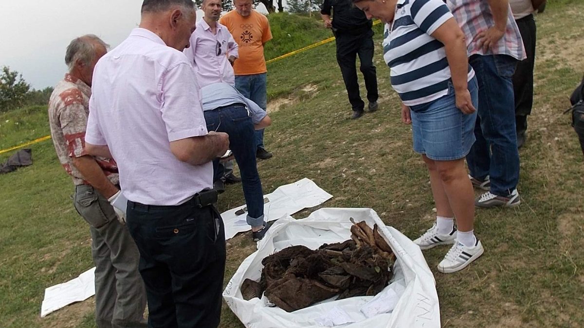 PORODICE ŽRTAVA OPĆINE VOGOŠĆA: SVAKA EKSHUMACIJA JE NADA DA ĆE BITI PRONAĐENI POSMRTNI OSTACI I DRUGIH ŽRTAVA