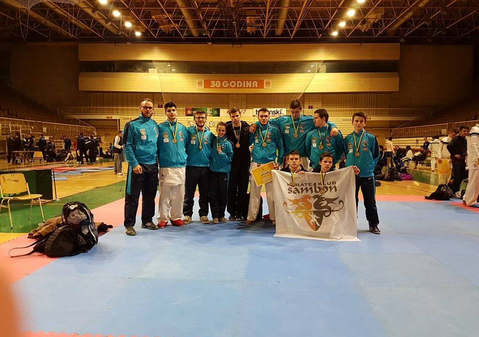 KARATISTI SAMBONA OSVOJILI PET MEDALJA NA DRŽAVNOM PRVENSTVU U TUZLI