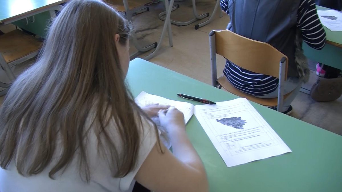 BELMA DURAK POBJEDNICA OPĆINSKOG TAKMIČENJA IZ GEOGRAFIJE