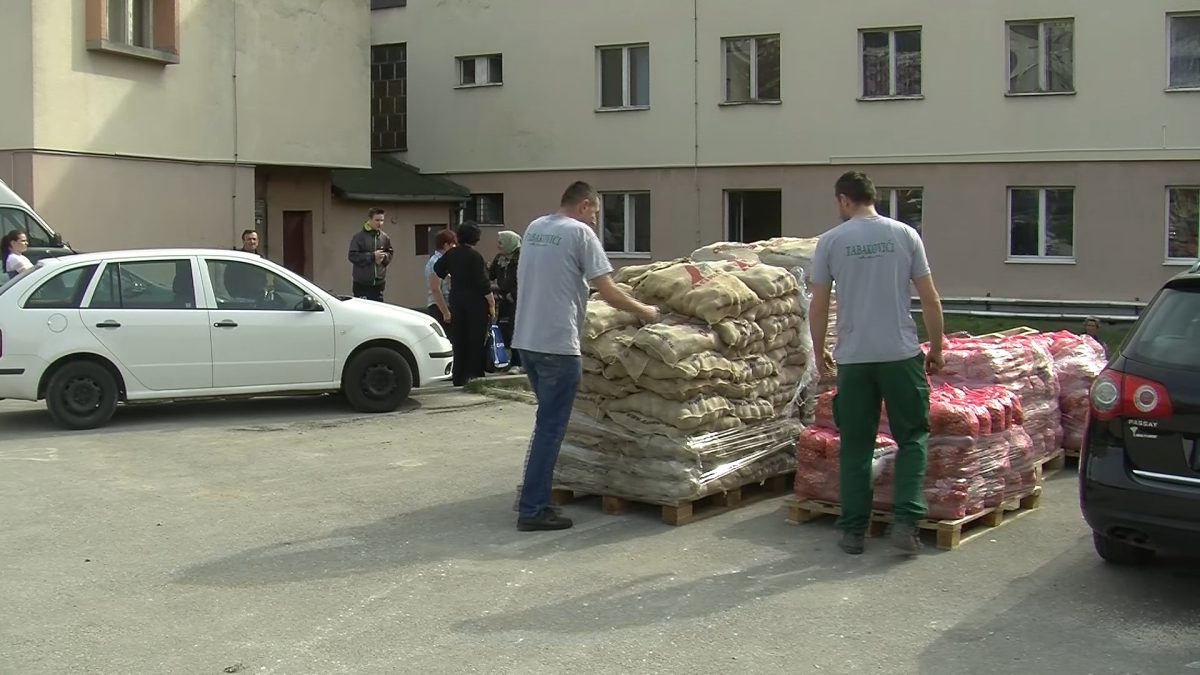 VOGOŠĆANSKIM POLJOPRIVREDNICIMA PODIJELJEN SJEMENSKI MATERIJAL
