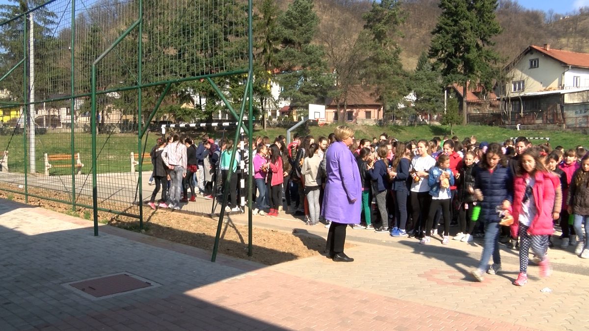 UPIS PRVAČIĆA U OŠ “PORODICE EF. RAMIĆ” POČINJE U PONEDJELJAK