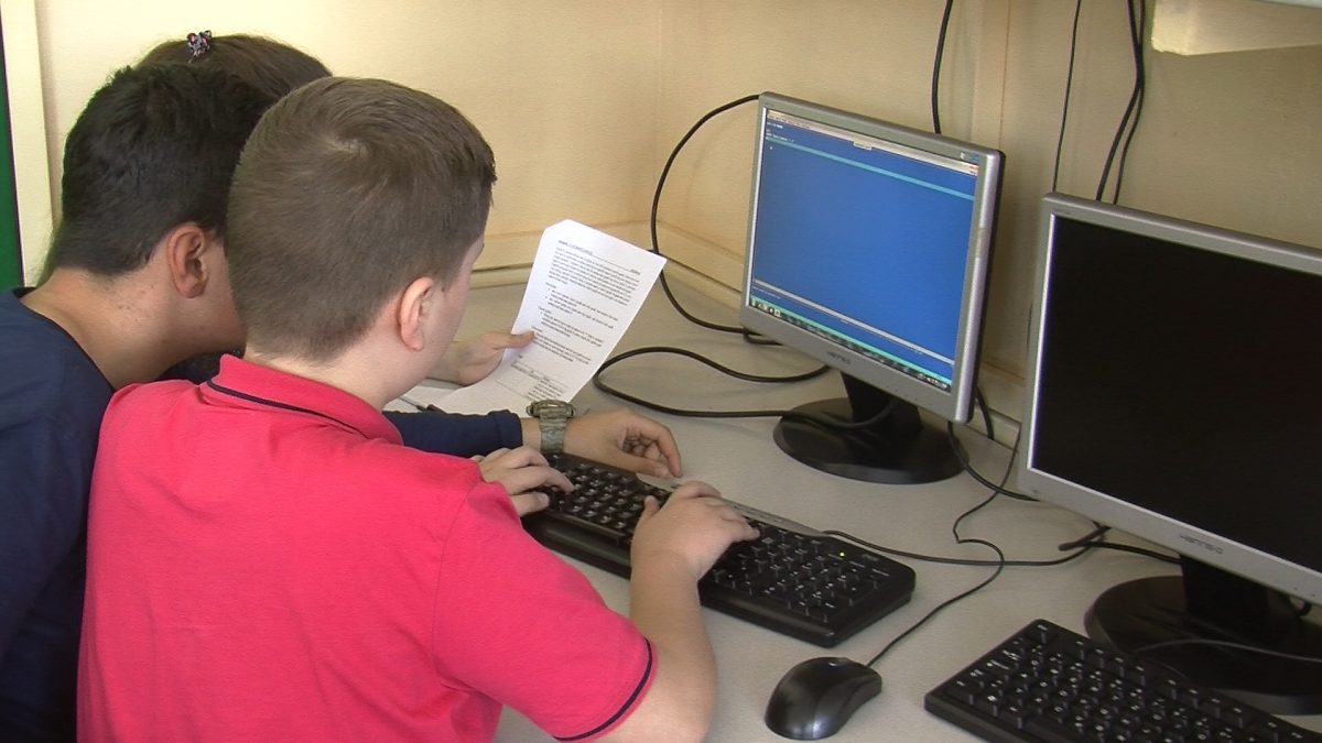 UČENICI OŠ “IZET ŠABIĆ” BILI NAJBOLJI NA OPĆINSKOM TAKMIČENJU IZ INFORMATIKE