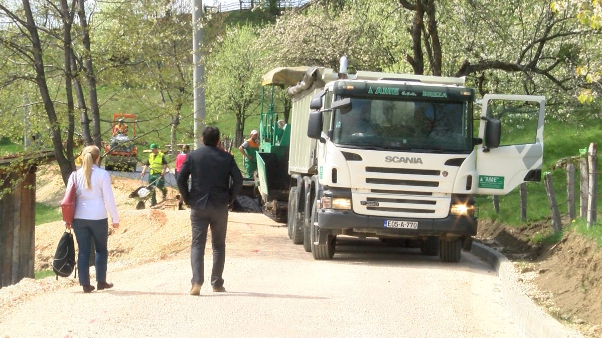 POČELI RADOVI NA ASFALTIRANJU PUTA UGORSKO – GOLO BRDO