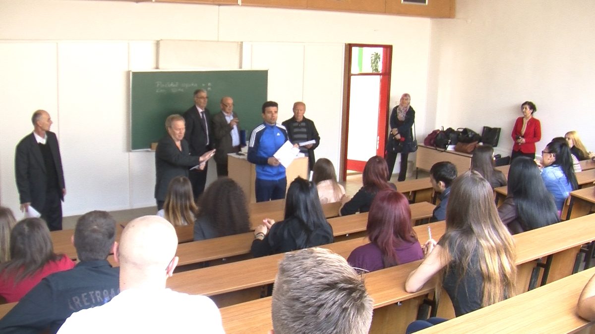 VEĆ DRUGU GODINU U SREDNJOŠKOLSKOM CENTRU VOGOŠĆA ORGANIZOVANO JE POLAGANJE EKSTERNE MATURE
