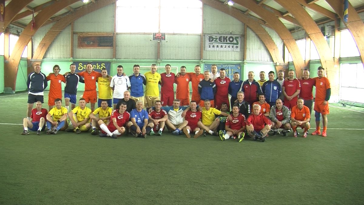 SASTALI SE FUDBALERI VETERANI IZ OSIJEKA, BEOGRADA I VOGOŠĆE