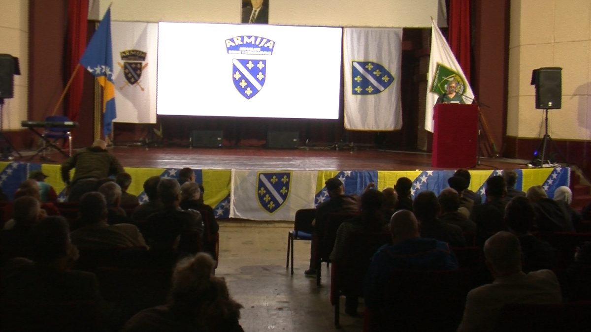 SVEČANOM AKADEMIJOM OBILJEŽENA 25. GODIŠNJICA FORMIRANJA ARMIJE RBIH