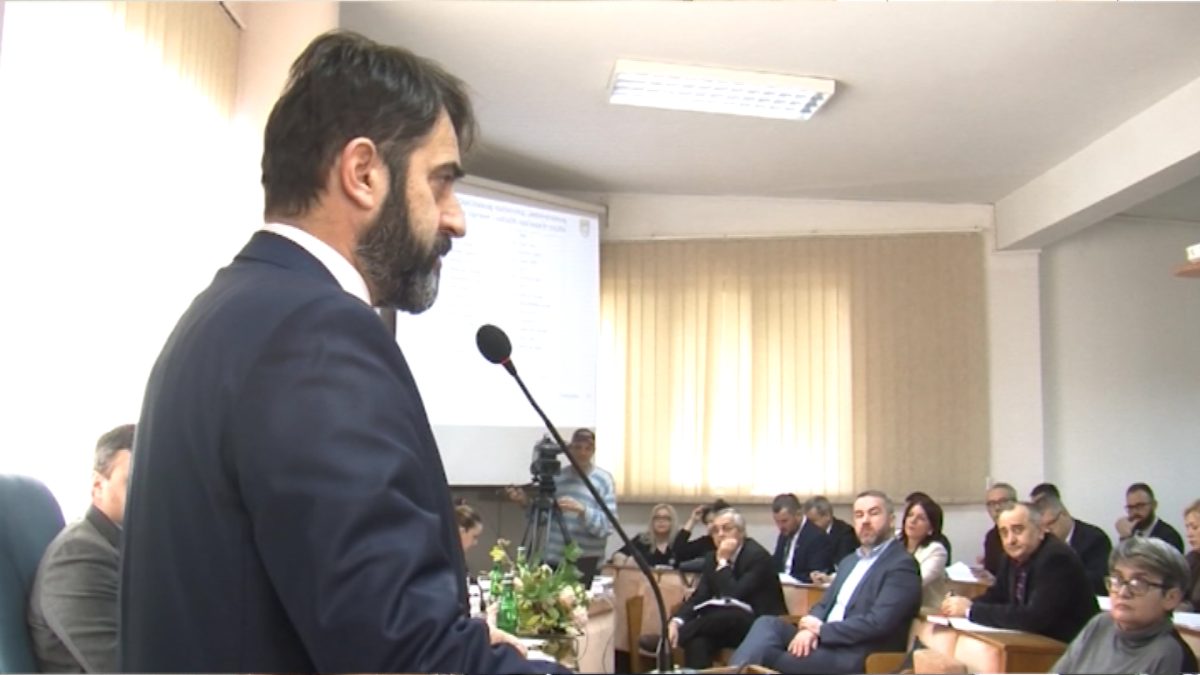 SUTRA 6. REDOVNA SJEDNICA OPĆINSKOG VIJEĆA VOGOŠĆA