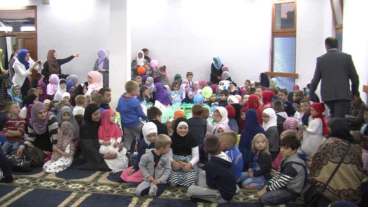 AKCIJA MREŽE MLADIH ZA DJECU VOGOŠĆANSKIH MEKTEBA: „RAMAZAN ZA NAJMLAĐE“