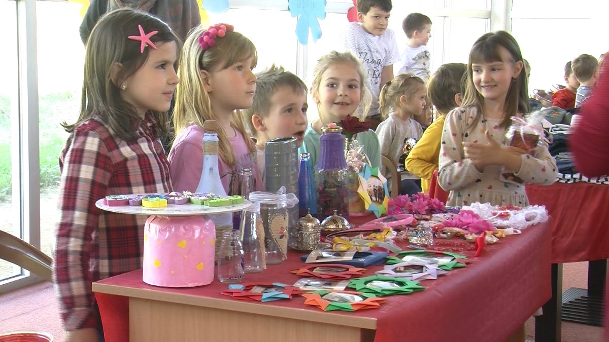 U VRTIĆU “VOGOŠĆA” ODRŽAN HUMANITARNI BAZAR