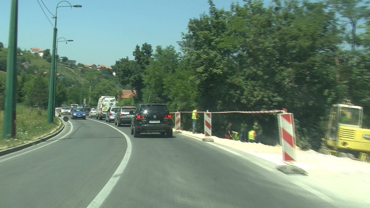 U MZ HOTONJ U TOKU IZGRADNJA PJEŠAČKE STAZE