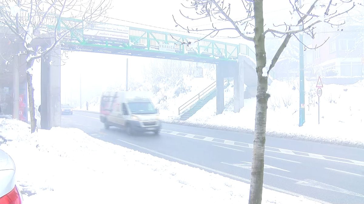 U SVE MZ U VOGOŠĆI DOSTAVLJEN POSIPNI MATERIJAL