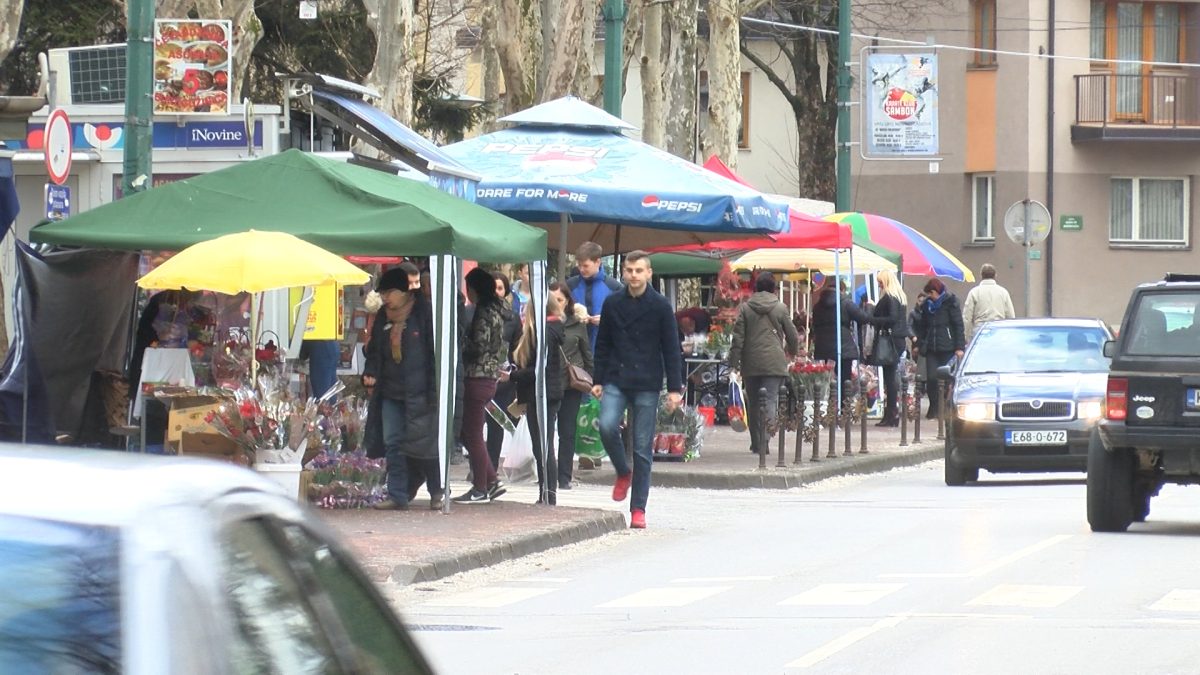 MEĐUNARODNI DAN ŽENA: CVIJEĆE NAJČEŠĆI POKLON ZA ŽENE