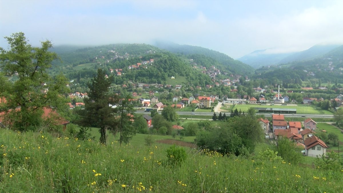 PRIJE 26 GODINA IZVRŠEN NAPAD NA NASELJA SEMIZOVAC I SVRAKE