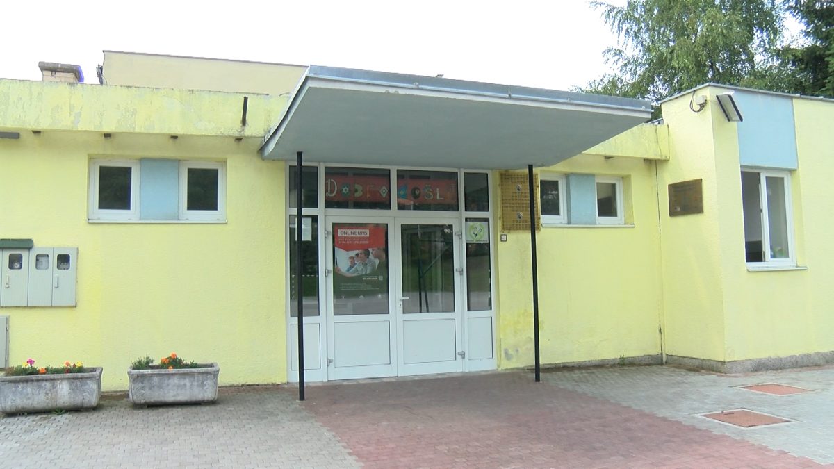 UČENICI OŠ “PORODICE EF.RAMIĆ” ŠKOLSKU GODINU ZAVRŠILI PROSJEČNOM OCJENOM 4.3