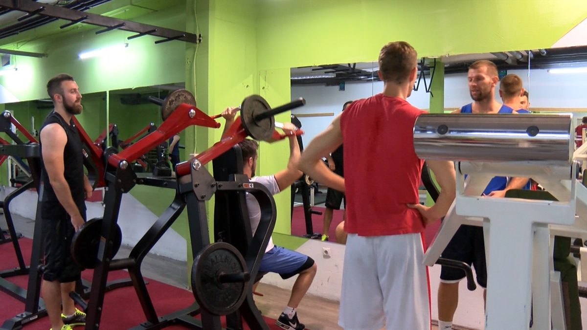 VJEŽBANJE I PRAVILNA ISHRANA PUT DO ZDRAVLJA