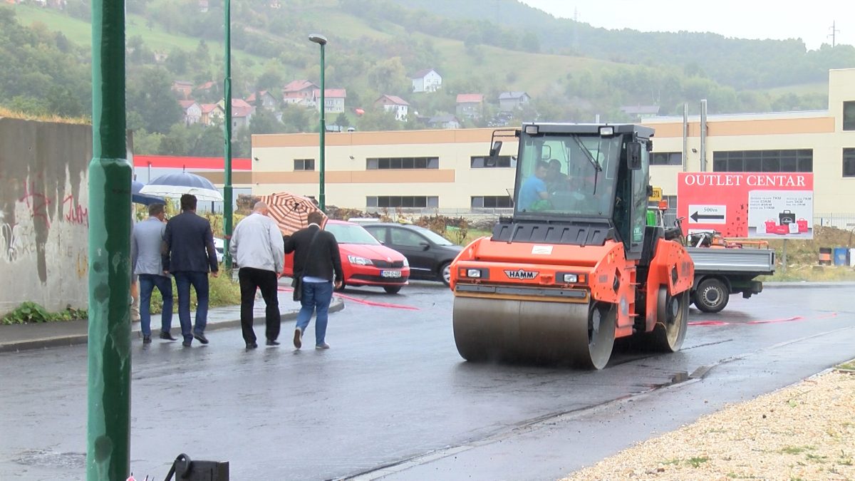 NOVA INDUSTRIJSKA ZONA: ZAVRŠENO ASFALTIRANJE SAOBRAĆAJNICE