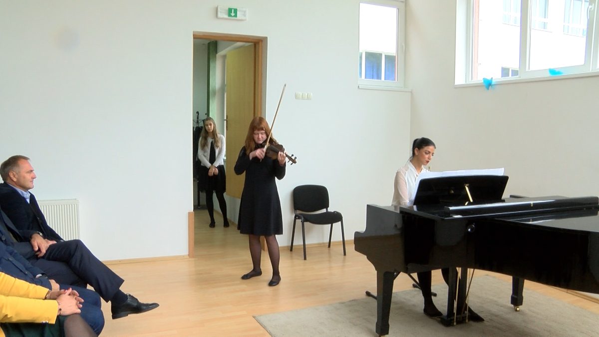U VOGOŠĆI SVEČANO OTVORENA OSNOVNA MUZIČKA ŠKOLA