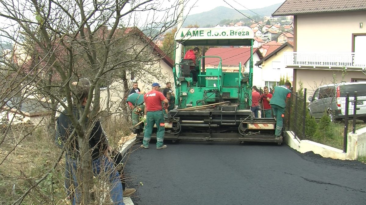 U NASELJU ROSULJE II ASFALTIRANA SAOBRAĆAJNICA