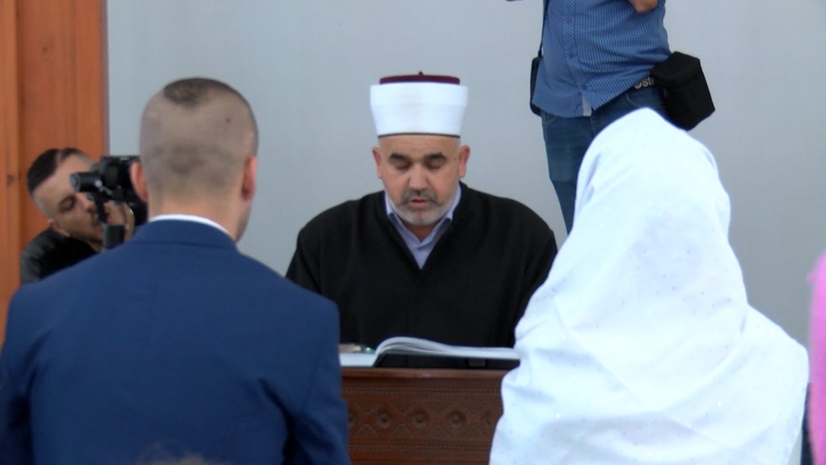 U VOGOŠĆI SE GODIŠNJE OBAVI VIŠE OD 120 ŠERIJATSKIH VJENČANJA