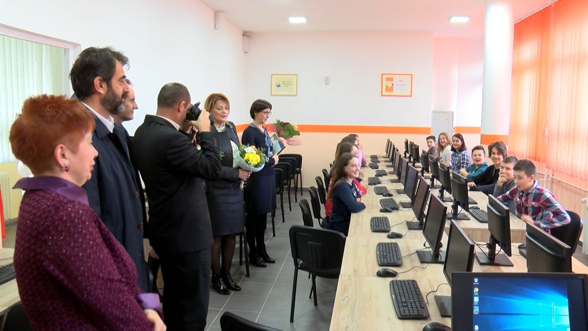 U OŠ “MIRSAD PRNJAVORAC” OTVOREN CENTAR ZA DIGITALNE KOMPETENCIJE