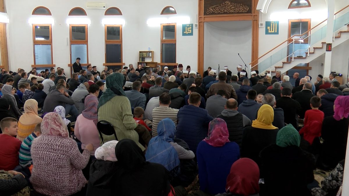 U ISLAMSKOM CENTRU U VOGOŠĆI ODRŽANA CENTRALNA MEVLUDSKA SVEČANOST