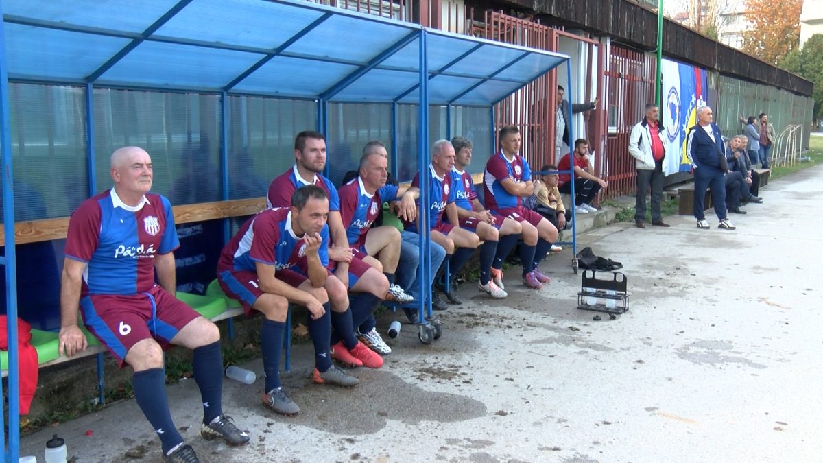 VETERANI FK UNIS I FK SARAJEVO ODIGRALI PRIJATELJSKU UTAKMICU