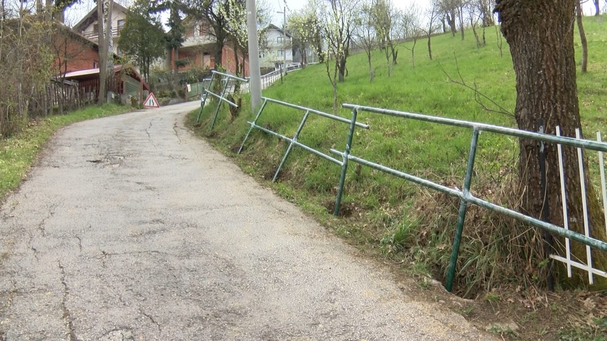 POSTAVLJANJE RUKOHVATA I ZAŠTITNE OGRADE