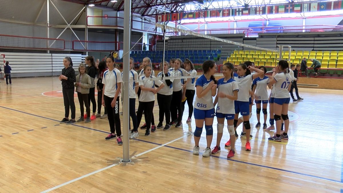 MEĐUNARODNA ŠKOLA QSI POBJEDNIK ODBOJKAŠKOG TURNIRA