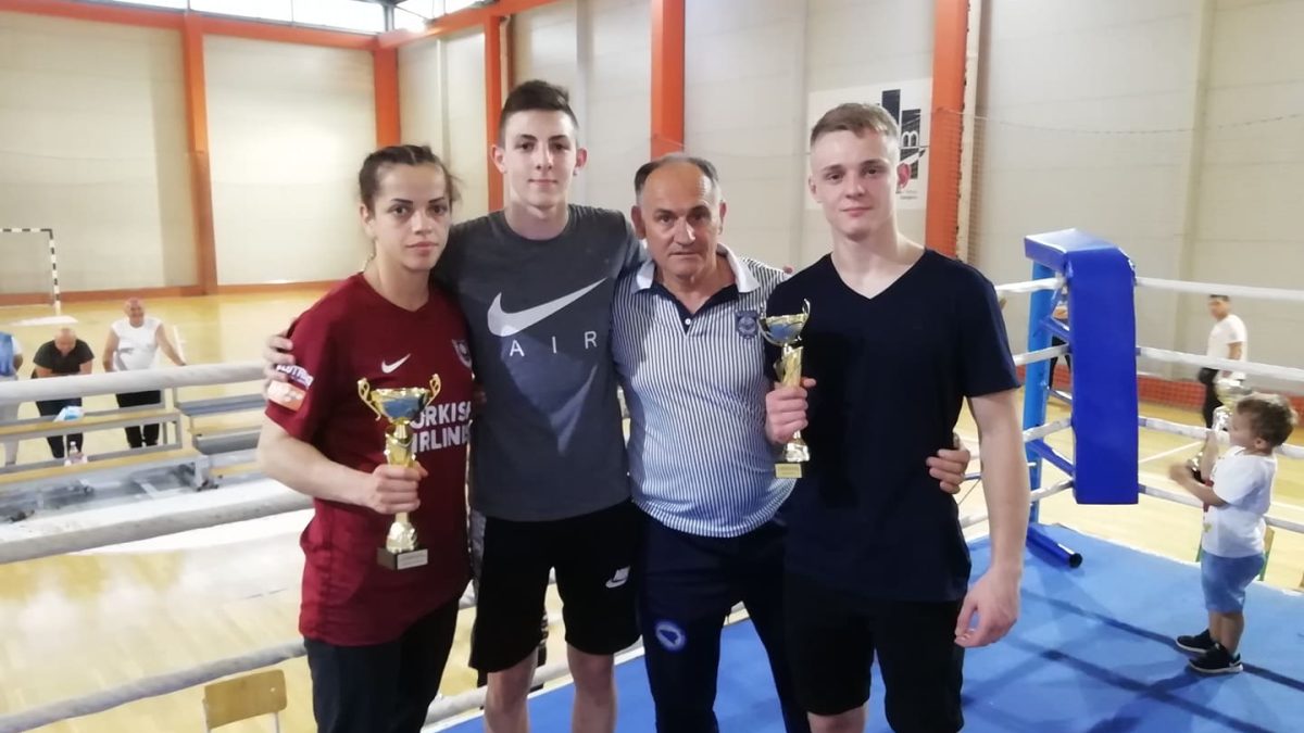 DŽAN ŠLJIVO NAJBOLJI TEHNIČAR I SELMA BALTIĆ NAJPERSPEKTIVNIJA BOKSERKA TURNIRA U NOVOM GRADU