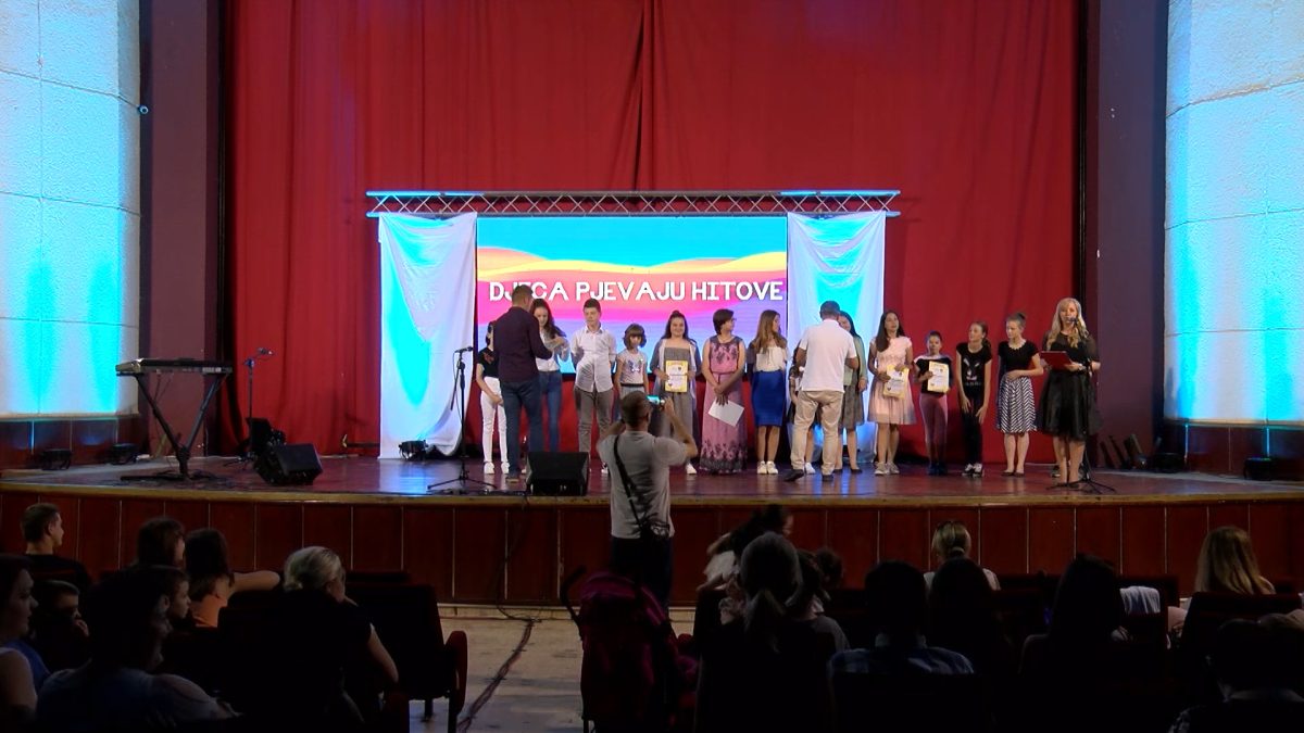 ALMIR MUSTAFIĆ POBJEDNIK FESTIVALA „DJECA PJEVAJU HITOVE“