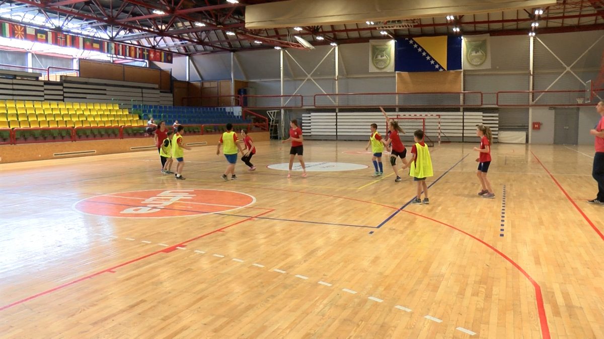 ODRŽAN TURNIR U MINI HANDBALLU