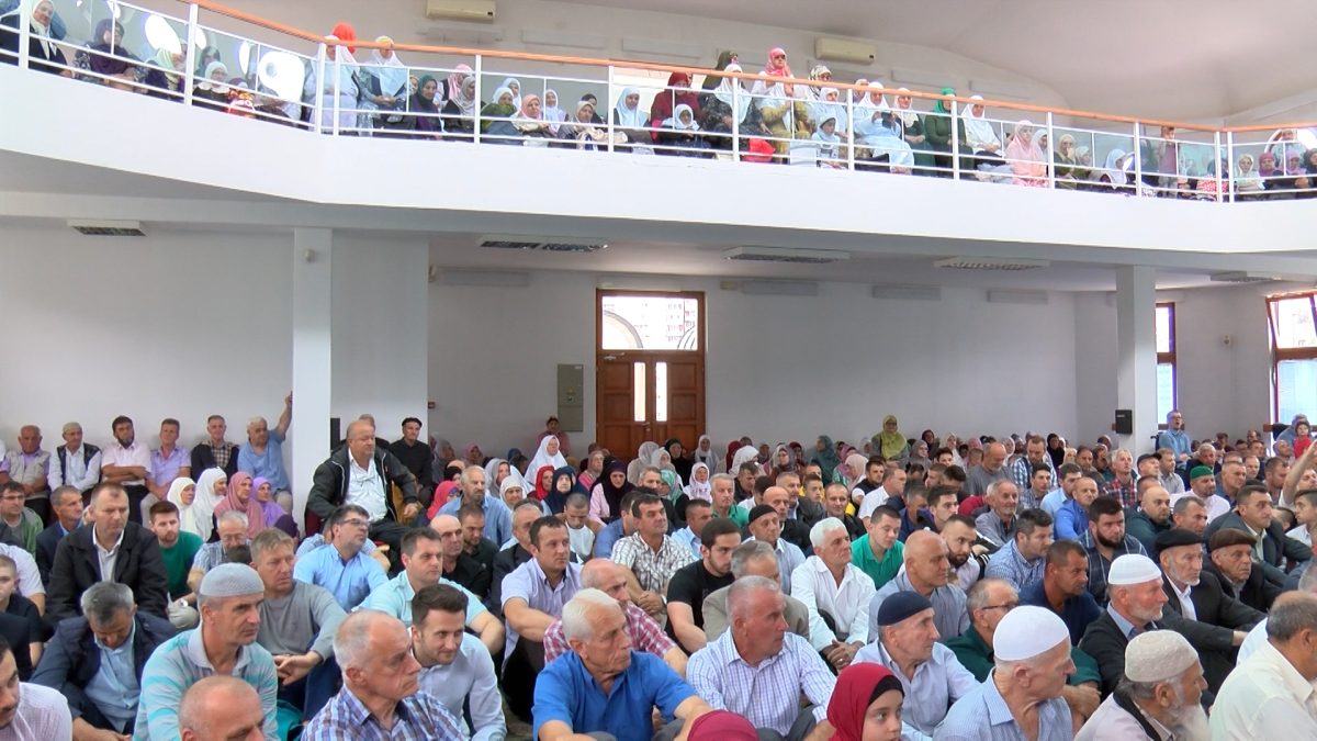 IKRAR DOVA ZA HADŽIJE PROUČENA I U VOGOŠĆI