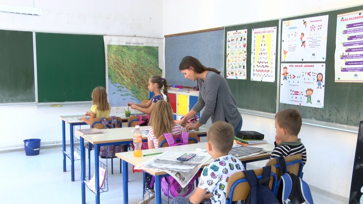 PODRUČNA ODJELJENJA OŠ “PORODICE EF. RAMIĆ”: U NOVOJ ŠKOLSKOJ GODINI 15 ĐAKA