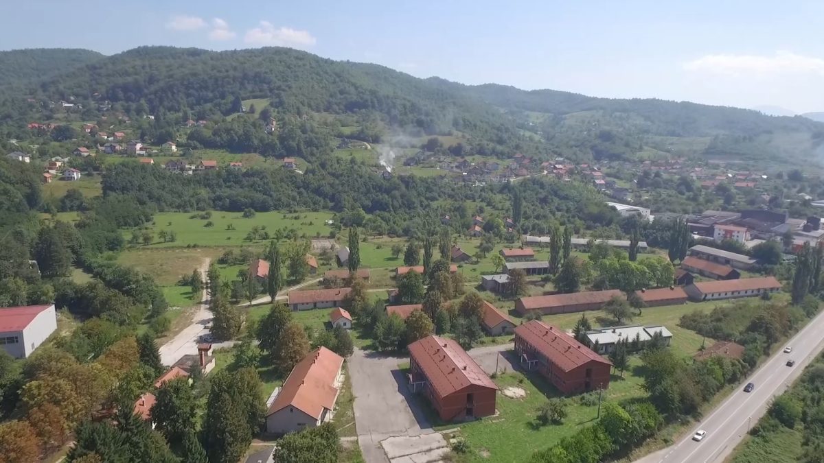 SAOPŠTENJE ZA JAVNOST OPĆINE VOGOŠĆA POVODOM NAJAVA DA BI KASARNA “ENVER ŠEHOVIĆ” U SEMIZOVCU MOGLA BITI KORIŠTENA KAO SMJEŠTAJ ZA MIGRANTE
