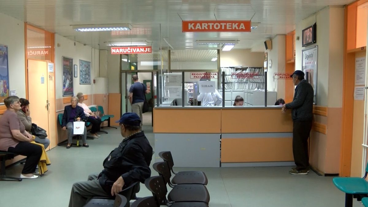 NASTAVLJEN ŠTRAJK U KS – ZDRAVSTVENI RADNICI NE ODUSTAJU OD ZAHTJEVA