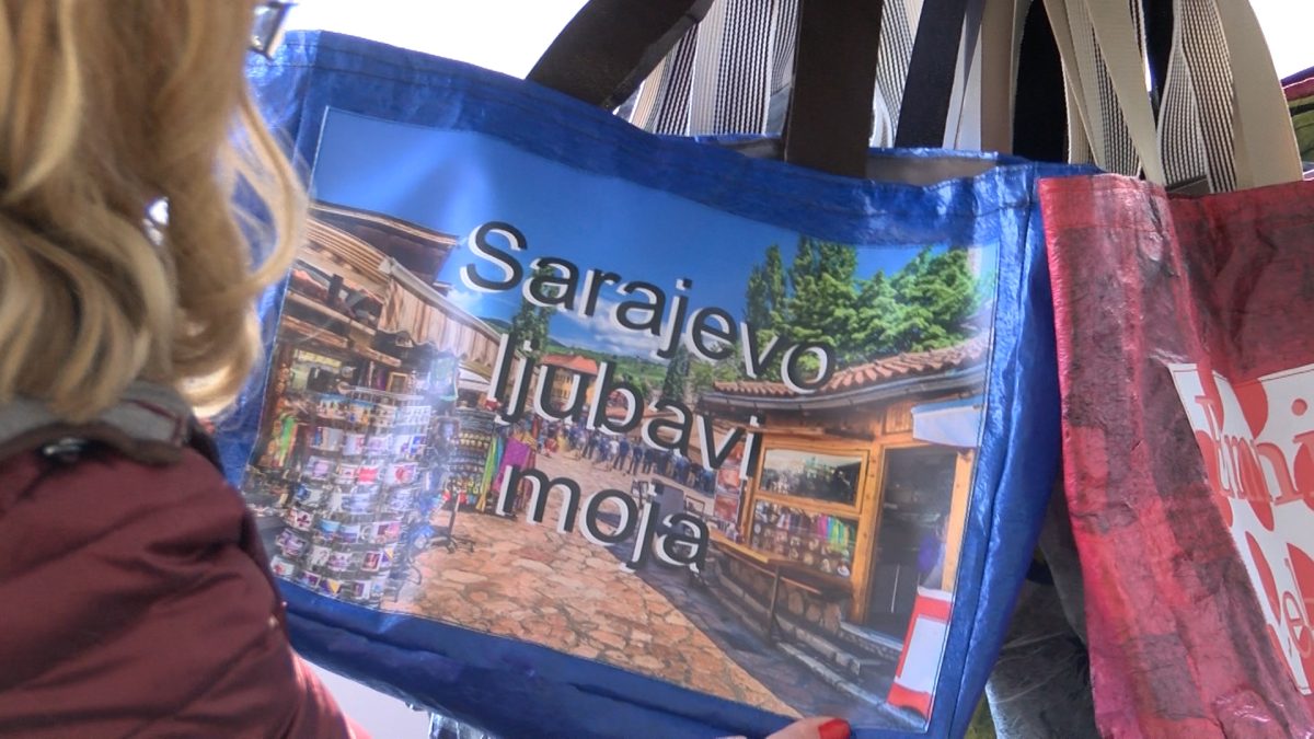 „BIRAMO DA RECIKLIRAMO“ SLOGAN JE KREATIVNE VOGOŠĆANKE NAIDE PANDŽIĆ KOJA STVARA KORISNE PROIZVODE