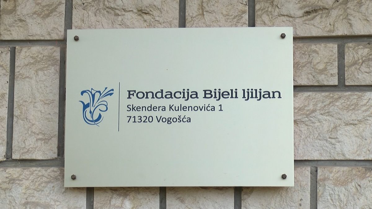 FONDACIJA „BIJELI LJILJAN“ DODIJELILA STIPENDIJE VOGOŠĆANSKIM UČENICIMA