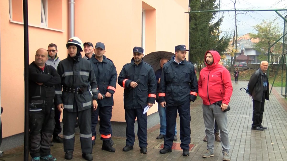 USPJEŠNO IZVEDENA VJEŽBA EVAKUACIJE U OŠ „PORODICE EF. RAMIĆ“ U SEMIZOVCU