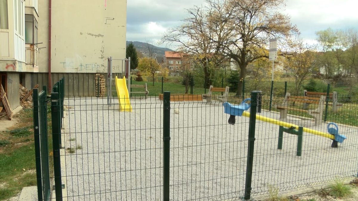 OBNOVLJENO 15 DJEČIJIH I SPORTSKIH IGRALIŠTA U VOGOŠĆI