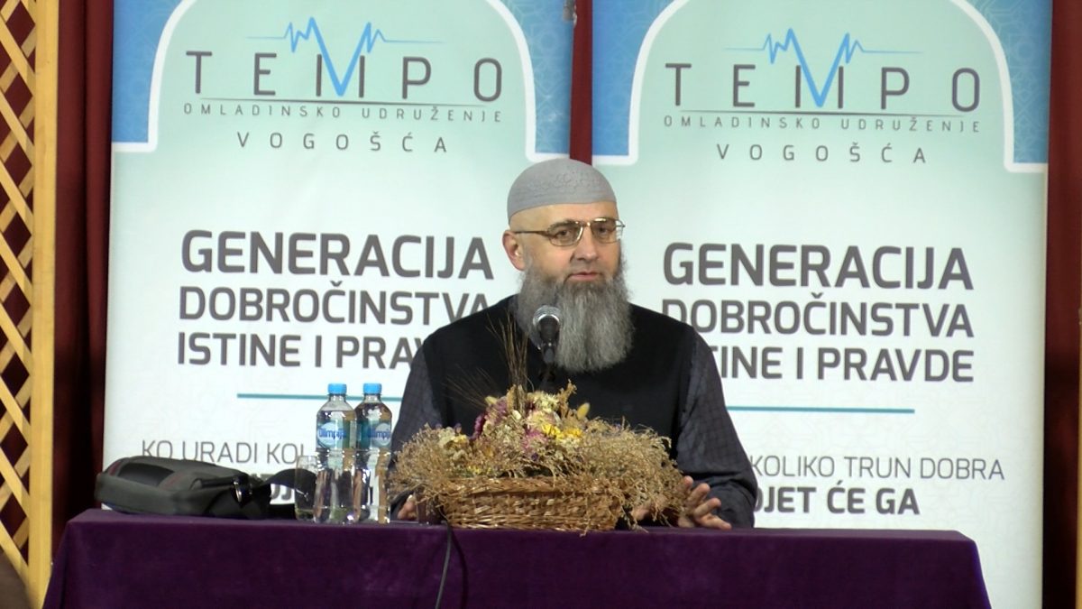 OMLADINSKO UDRUŽENJE „TEMPO” ORGANIZOVALO PREDAVANJE PROF. DR. SAFETA KUDUZOVIĆA