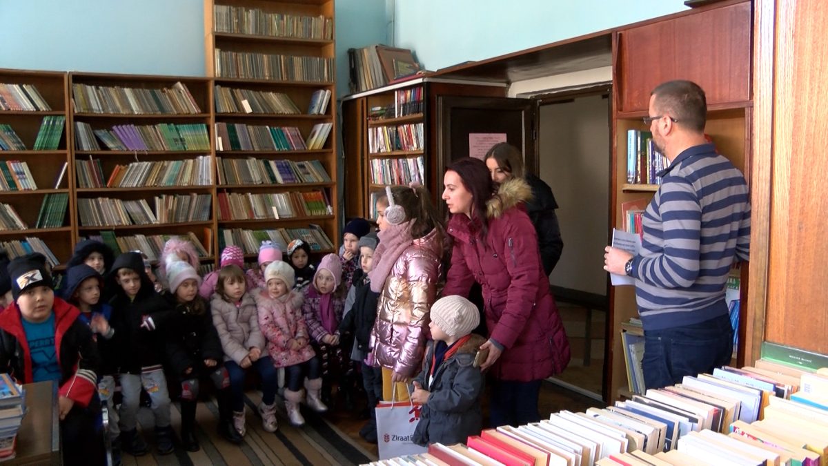DJECA IZ VRTIĆA „VOGOLINO“ POSJETILA VOGOŠĆANSKU BIBLIOTEKU