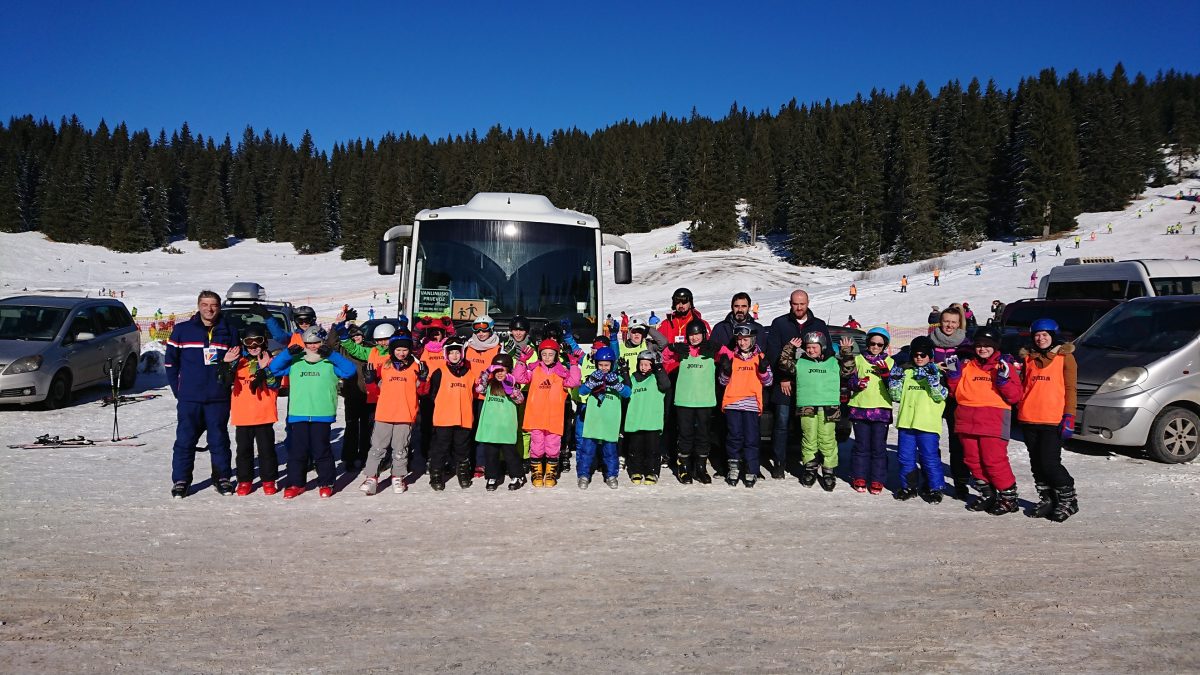 DELEGACIJA OPĆINE VOGOŠĆA U POSJETI „ŠKOLI SKIJANJA“ JU KSC VOGOŠĆA