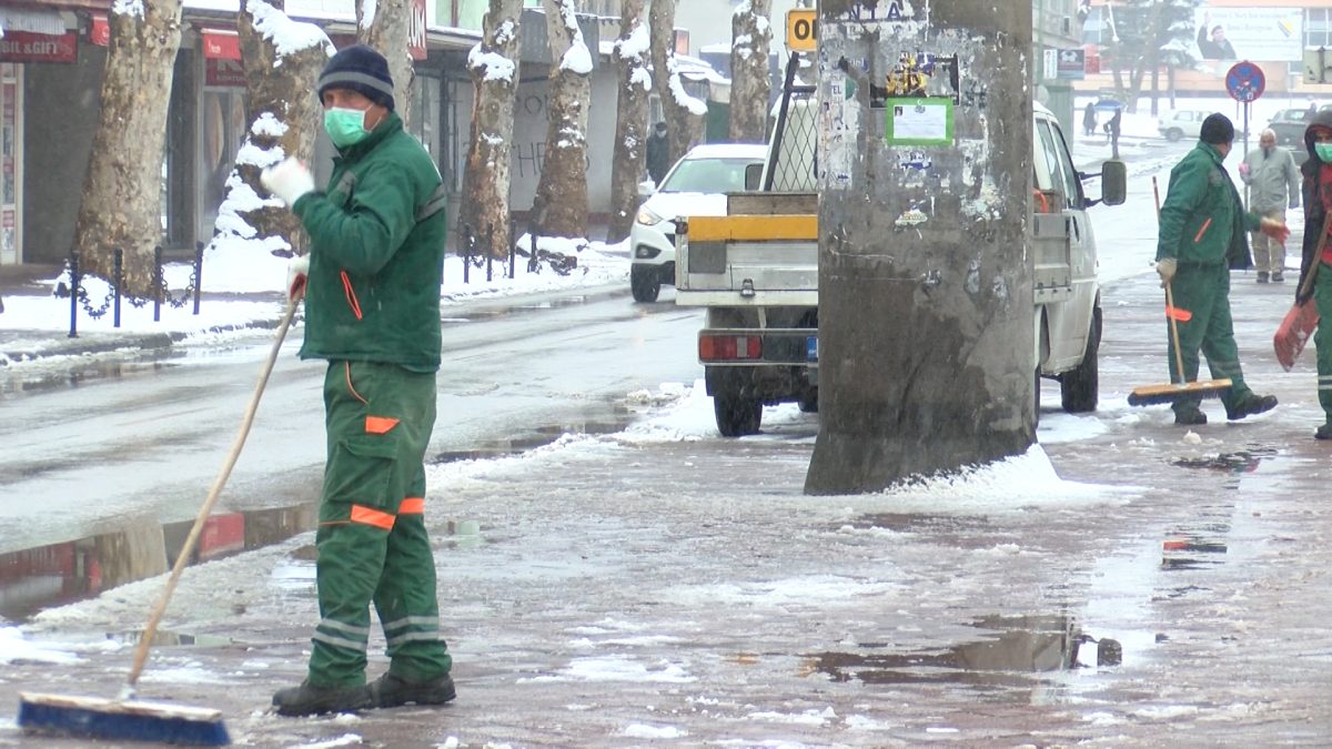 U VOGOŠĆANSKIM ULICAMA OČIŠĆEN NOVI SNJEŽNI POKRIVAČ