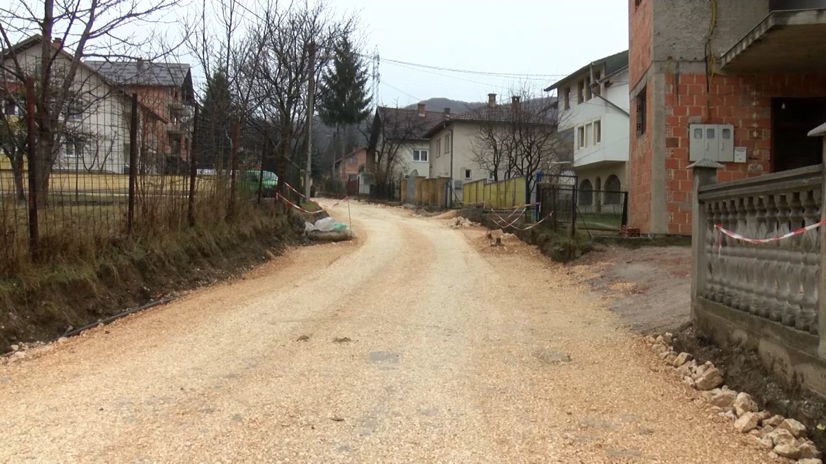 NASTAVLJENA REHABILITACIJA DIJELA SAOBRAĆAJNICE U ULICI MUJE ŠEJTE