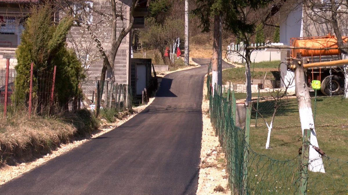 U TOKU RADOVI NA ASFALTIRANJU PRIŠUMSKOG PUTA U GORNJOJ JOŠANICI III