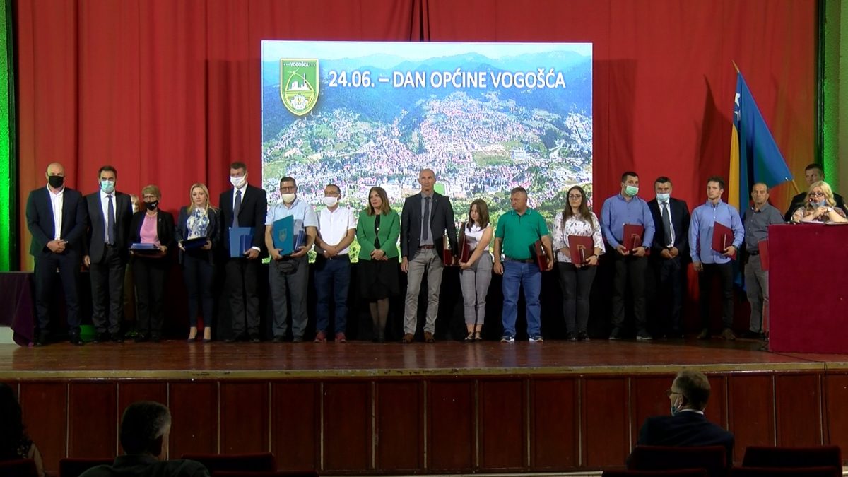 ODRŽANA SVEČANA SJEDNICA OPĆINSKOG VIJEĆA VOGOŠĆA