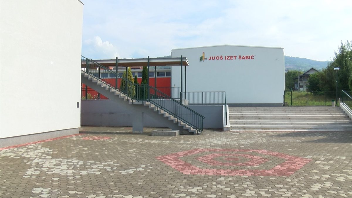 OŠ “IZET ŠABIĆ” DOBITNICA ZAHVALNICE OPĆINE VOGOŠĆA
