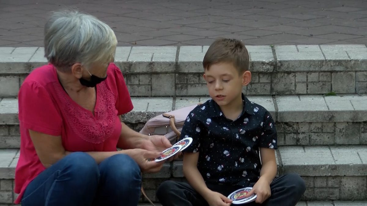 TARIKOVI PRVI ŠKOLSKI KORACI: VOLI ŠKOLU, ALI TEŽE USTAJE