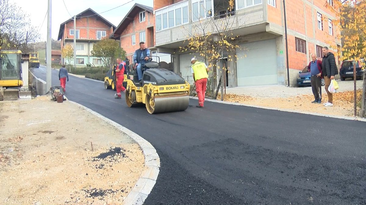 ASFALTIRANA SAOBRAĆAJNICA U ULICI DONJA JOŠANICA I