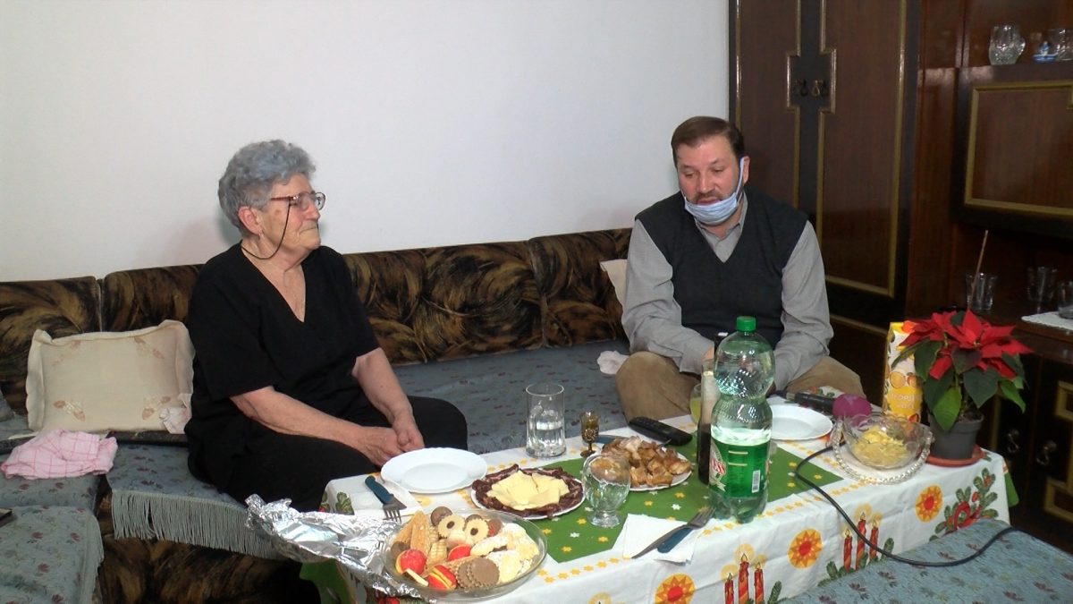 BOŽIĆ U DOMU KATE MARKOVIĆ